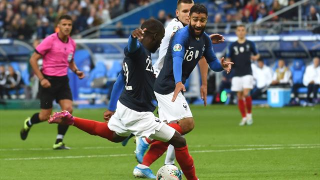 "Un match capital pour résoudre un problème éternel de Deschamps : la faiblesse de son banc" "Un match capital pour résoudre un problème éternel de Deschamps : la faiblesse de son banc"