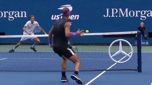Zweimal auf die Netzkante! Nadal im Finale im Glück Zweimal auf die Netzkante! Nadal im Finale im Glück
