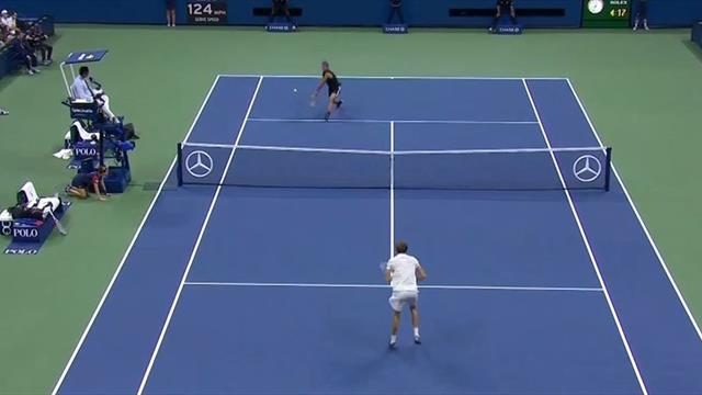 Die Vorentscheidung: Nadal breakt Medvedev im fünften Satz Die Vorentscheidung: Nadal breakt Medvedev im fünften Satz