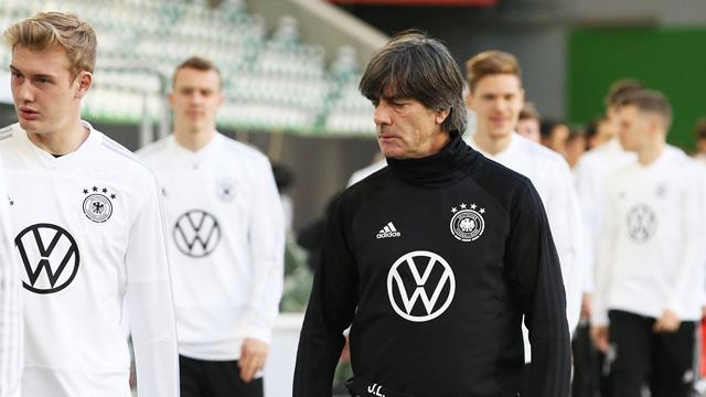 Auf Klassenfahrt mit Löw: Tapfer wie Lehrer Lämpel