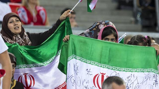 Im Iran: Fußballanhängerin steckt sich aus Protest in Brand und stirbt