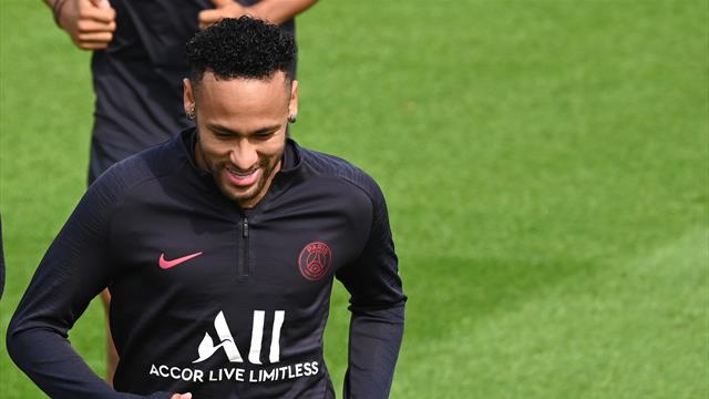 Papà Neymar: "Con il Barcellona prosegue la trattativa, i negoziati non sono chiusi"