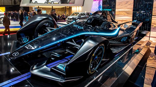 Mercedes débarque en Formule E !