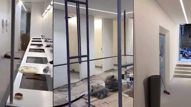 Il Napoli mostra le immagini degli spogliatoi del San Paolo: mancano docce, lavandini e wc
