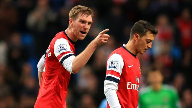 Mertesacker über Özil: "Manchmal war ich tagelang angepisst"