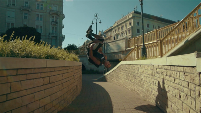 I trick più belli di Valentin Dubois, mago francese del parkour I trick più belli di Valentin Dubois, mago francese del parkour