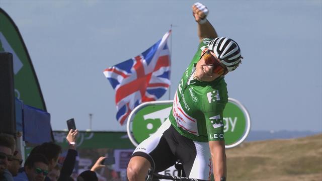 Tour de Gran Bretaña (7ª etapa): Van der Poel se hace gigante ante Trentin en un triunfo bestial Tour de Gran Bretaña (7ª etapa): Van der Poel se hace gigante ante Trentin en un triunfo bestial