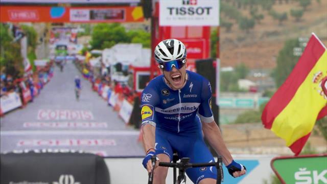 Le peloton aux trousses mais solide jusqu'au bout : l'arrivée victorieuse de Cavagna en vidéo Le peloton aux trousses mais solide jusqu'au bout : l'arrivée victorieuse de Cavagna en vidéo