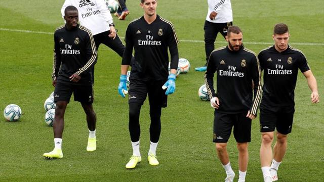 Valverde no entrena; Zidane con problemas en el centro del campo