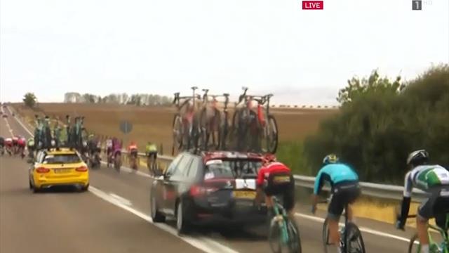 VAR alla Vuelta per Roglic, ma niente penalizzazione! Non ha preso la scia dell'ammiraglia VAR alla Vuelta per Roglic, ma niente penalizzazione! Non ha preso la scia dell'ammiraglia