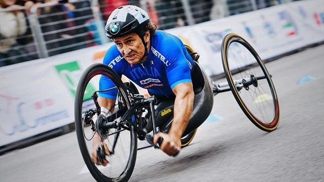 Zanardi sceglie l'ironia: "Tokyo 2020? Una notizia che mi taglia le gambe. Sarà dura ma sarò pronto"