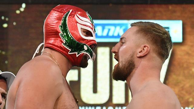 El cara a cara intimidatorio entre Fury y Wallin tras el pesaje El cara a cara intimidatorio entre Fury y Wallin tras el pesaje