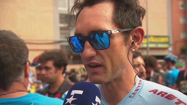 Een heroïsche Willie Smit fietst ondanks verwondingen Vuelta uit Een heroïsche Willie Smit fietst ondanks verwondingen Vuelta uit