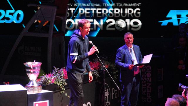 «С Надалем совершенно не тряслись колени». Медведев возвращается на корт после шедеврального US Open
