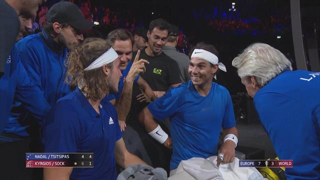 Nadal non capisce i segnali di Tsitsipas e si inventa un nuovo codice: grasse risate in panchina Nadal non capisce i segnali di Tsitsipas e si inventa un nuovo codice: grasse risate in panchina