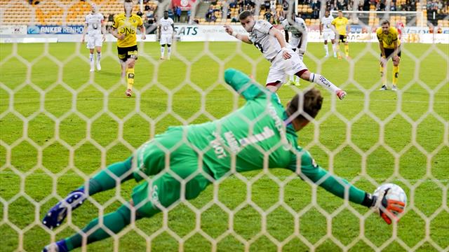 Straffebom, selvmål og nok en Pellegrino-scoring Straffebom, selvmål og nok en Pellegrino-scoring