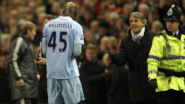 Mancini: "Balotelli sarà chiamato quando lo meriterà"