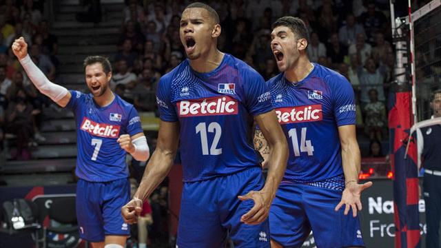 Les Bleus face à un match charnière... et leur meilleur ennemi