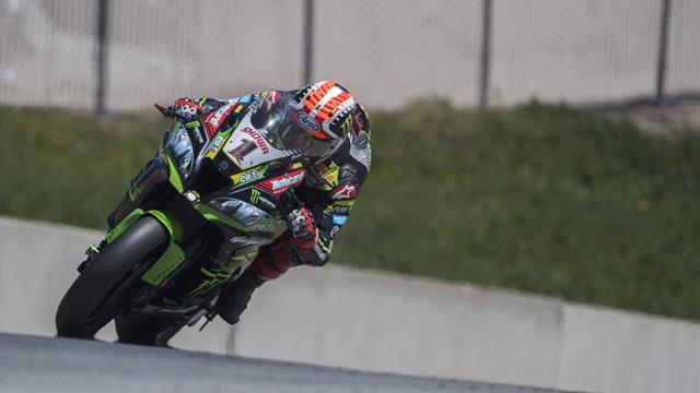 Rea takes fifth consecutive title after Bautista and Razgatlioglu crash