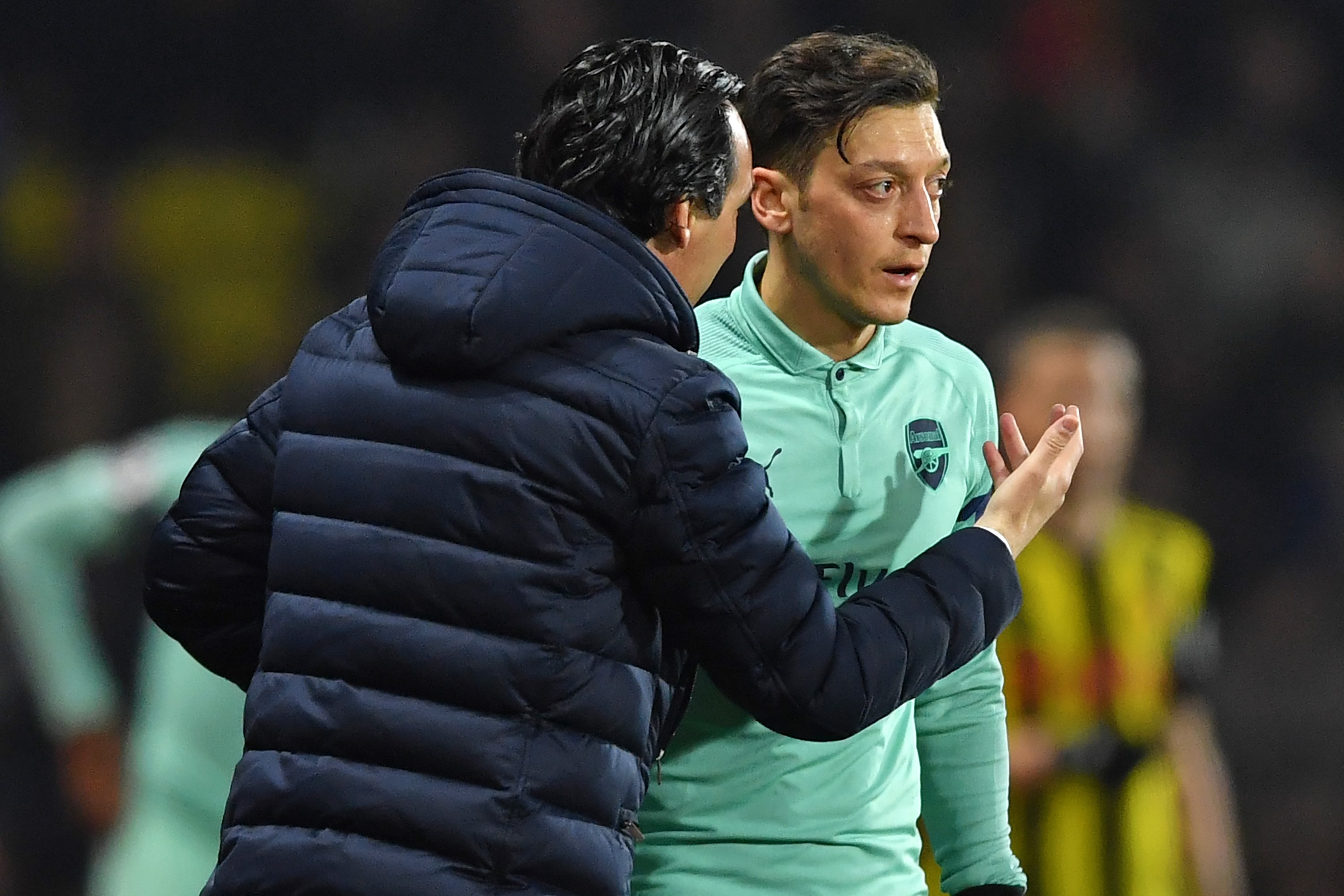 Mesut Özil ve Unai Emery