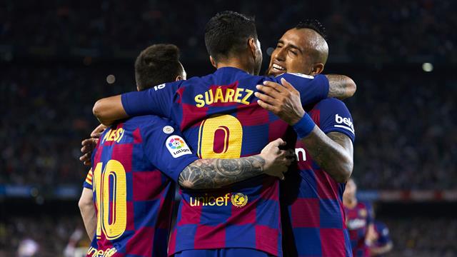 Show blaugrana col Siviglia: tre gol in sette minuti. Barcellona a -2 dal Real