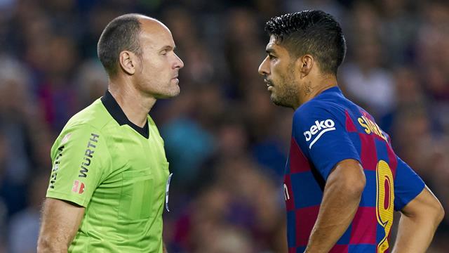 El tenso cara a cara de Mateu y Luis Suárez que le pudo costar caro al uruguayo
