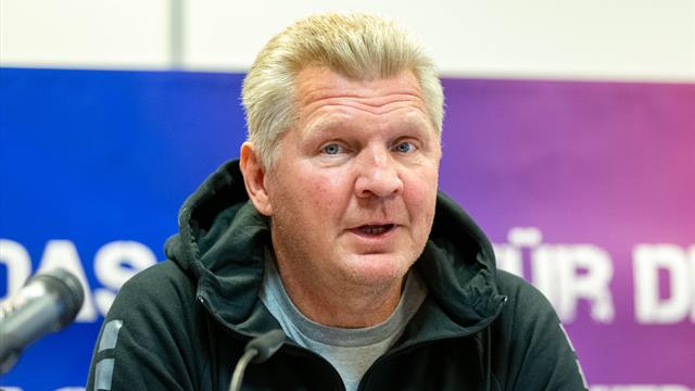 Effenberg beim KFC Uerdingen vorgestellt: "Masterplan in der Tasche"