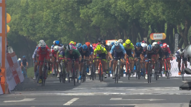 Tour de Taihu, etapa 1: Benfatto se lleva la victoria en un esprint masivo Tour de Taihu, etapa 1: Benfatto se lleva la victoria en un esprint masivo