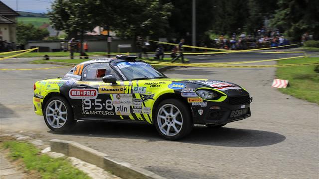 Two ERC Abarth rivals, one trophy and €30,000 up for grabs