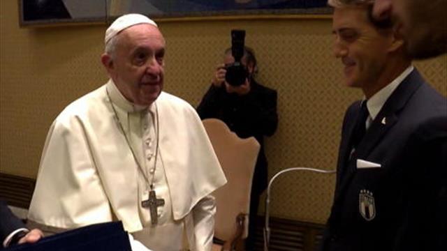 Gratulationen vom Papst: Italien feiert EM-Quali im Vatikan Gratulationen vom Papst: Italien feiert EM-Quali im Vatikan