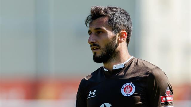 St. Pauli, licenziato Cenk Sahin: aveva pubblicato post pro Erdogan St. Pauli, licenziato Cenk Sahin: aveva pubblicato post pro Erdogan