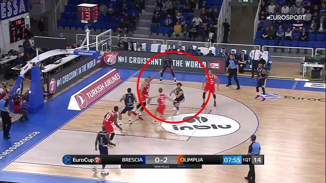 Luca Vitali, maestro del passaggio no-look: due assist senza guardare contro Lubiana Luca Vitali, maestro del passaggio no-look: due assist senza guardare contro Lubiana