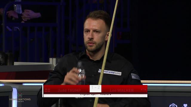 Judd Trump produces total clearance to cut the arrears Judd Trump produces total clearance to cut the arrears