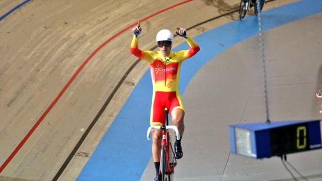 Sebastián Mora, bicampeón de Europa en la modalidad de scratch en Apeldoorn Sebastián Mora, bicampeón de Europa en la modalidad de scratch en Apeldoorn