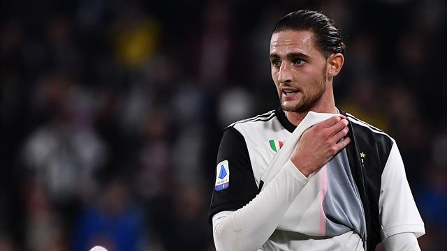 Sarri : "Dans le futur, je vois plus Rabiot comme un meneur de jeu reculé" Sarri : "Dans le futur, je vois plus Rabiot comme un meneur de jeu reculé"