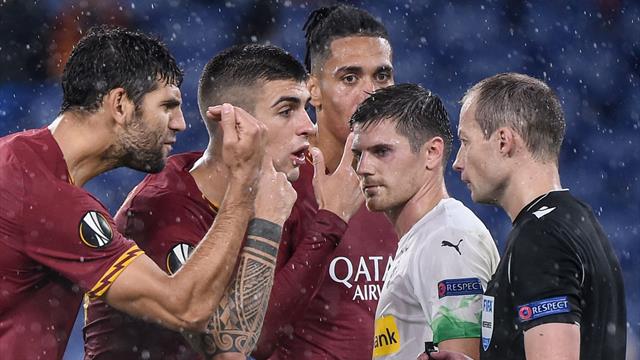 Roma fermata al 94' da un rigore inesistente: 1-1 col Borussia Mönchengladbach