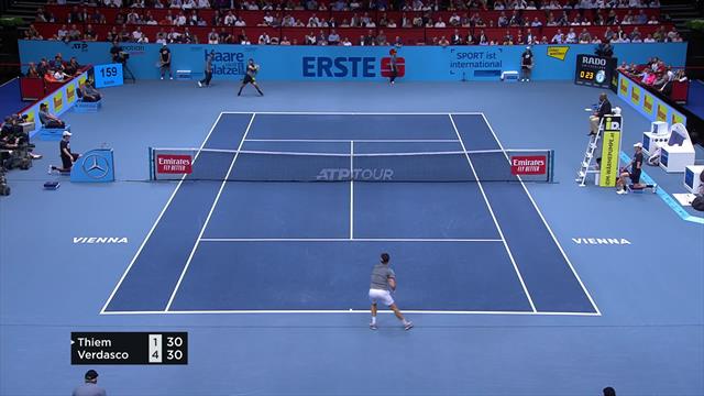 Hors-sujet pendant un set face à Verdasco, Thiem a réagi et rêve encore de gloire devant son public Hors-sujet pendant un set face à Verdasco, Thiem a réagi et rêve encore de gloire devant son public