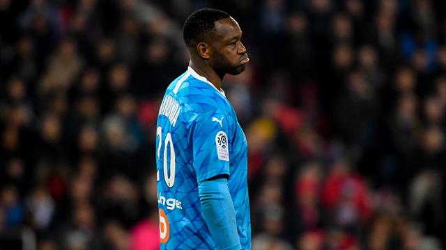 Mandanda sort sur blessure contre Metz