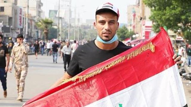 Ali Adnan torna in Iraq per distribuire cibo ai bisognosi: "Non potevo restare a guardare" Ali Adnan torna in Iraq per distribuire cibo ai bisognosi: "Non potevo restare a guardare"