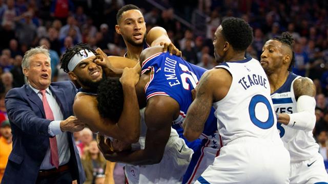 Embiid et Towns suspendus deux matches après leur bagarre