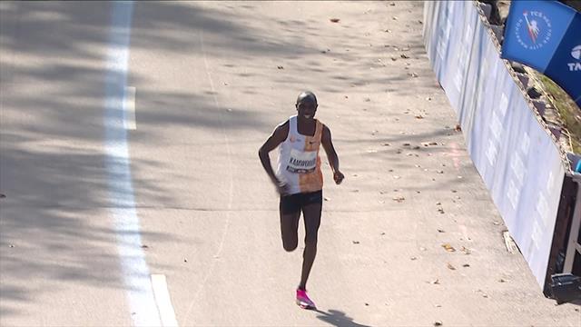 New York Marathon | Debuutoverwinning Jepkosgei; Zege Kamworor bij mannen New York Marathon | Debuutoverwinning Jepkosgei; Zege Kamworor bij mannen