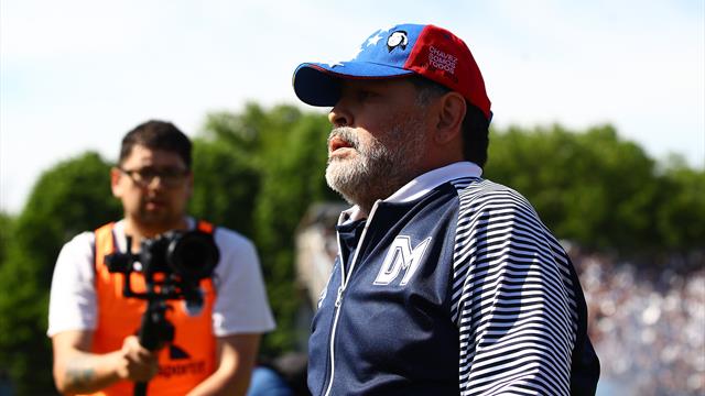Maradona deja de ser entrenador de Gimnasia y Esgrima La Plata