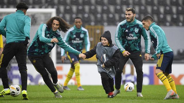 Un toro avec Lacazette, Guendouzi ou Bellerin : ce ramasseur a vécu un rêve éveillé