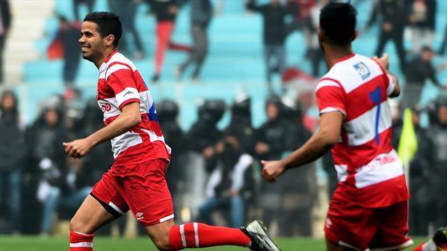 Kinder mit Sparschweinen: Fan-Aktion soll Traditionsklub retten