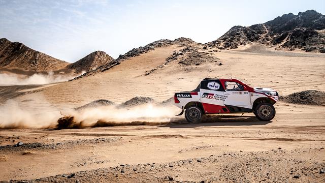 Alonso acaba tercero la etapa del Rally de Neom y tiene el podio en su mano