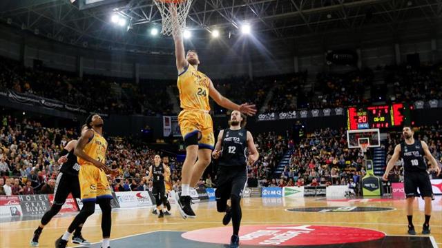 90-97. Cook y Shurna lideran un meritorio triunfo del Gran Canaria en Bilbao