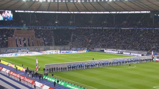 Muro di Berlino abbattuto per la seconda volta: la bella ricostruzione prima di Hertha-Lipsia Muro di Berlino abbattuto per la seconda volta: la bella ricostruzione prima di Hertha-Lipsia