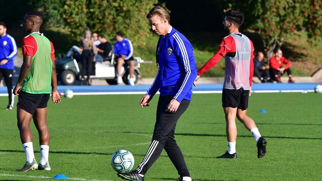 ⚽🤝 Debut y primer punto: Guti empata en su debut al frente del Almería