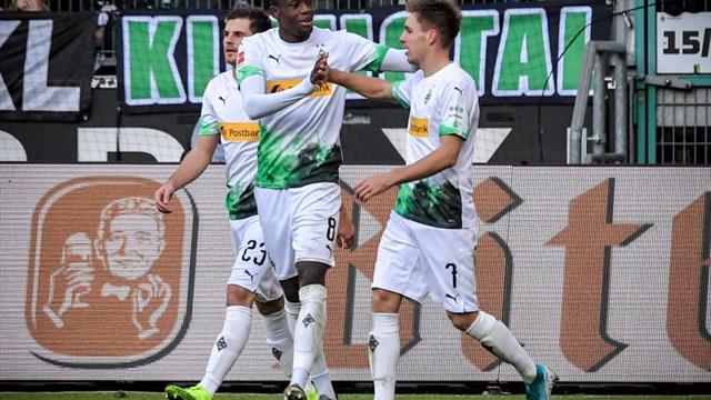 Patrick Herrman mantiene líder al Borussia Monchengladbach