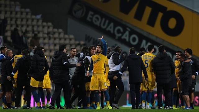 El Oporto, al acecho del líder gracias al brasileño Alex Telles